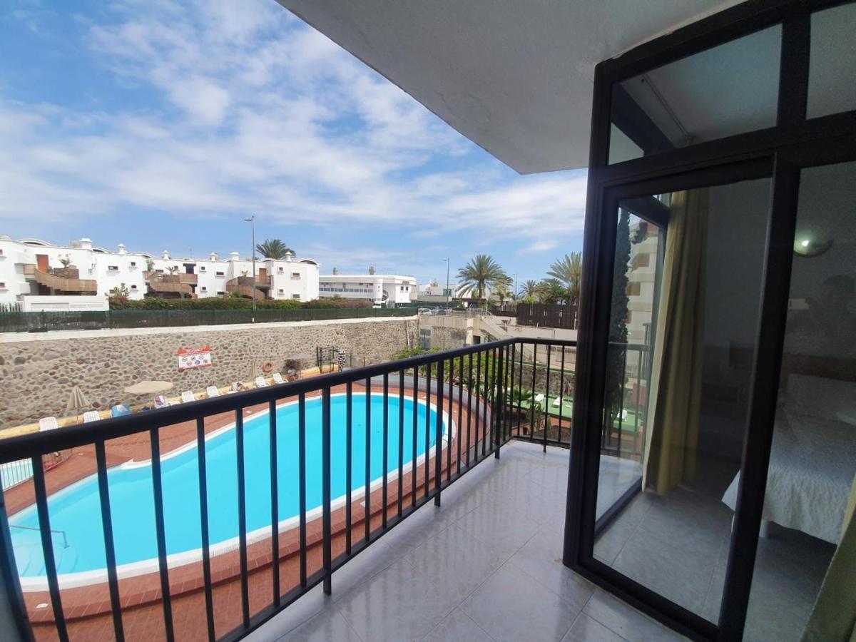 Ocean Front Cozy 2 Bedroom, 3 Beds Spacious- Netflix, Pool, Lift & Fast Wifi Appartamento Playa del Inglés