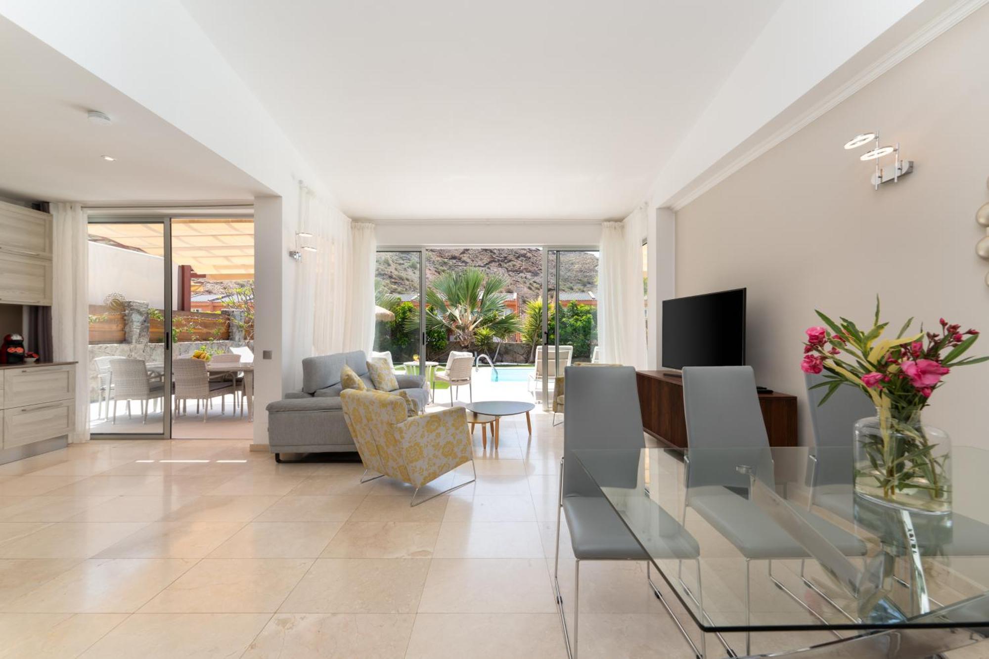 Diana With Private Swimming Pool In Tauro Villa