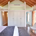Allureh Emblematic Lodging