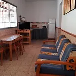 Casa Rural Los Cipreses. Cercados De Arana