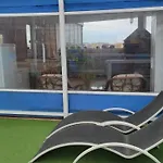 Ático Arinaga con vistas , jacuzzi , terraza y barbacoa
