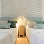 Bonito Bungalow Con Piscina Junto A La Playa