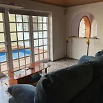Villa Esther, Con Piscina Cubierta/ Indoor Pool