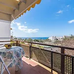 Home2Book Stunning Apartment Rocas Rojas