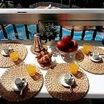 Newly Refurbished Beachfront Apartment.