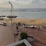 Luxury Beachfront Apartment Las Canteras