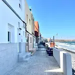 Atte\'S House, Pozo Izquierdo