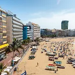 Studio 18 Playa Las Canteras fast wifi