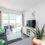 Hilltop Vista Apartment