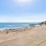 Renovated Apartment On Salinetas Beach.