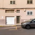 Lovely House In Gran Canaria Next To The Airport
