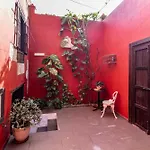 Flatguest Amiga Mia - Traditional House
