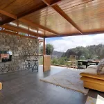 La Casita De La Orilla De Penate