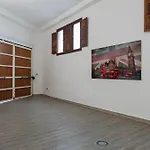 Car-Loft Next To Arucas Cathedral