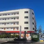 Las Camelias Apartments