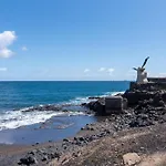Home2Book Cozy Apt 2 Min From La Garita Beach