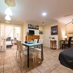Sg Carlos Family House