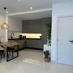 Big Sun Terrace Renovated 2-Bedroom Luxury Duplex
