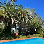 Dúplex de invitados en medio del bosque
