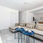 Apartamento Con Terraza Con Vistas Al Mar