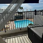 Bungalow Jacuzzi Pdi Terraza