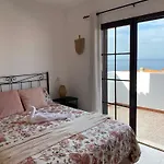 Vivienda Con Vistas Al Mar, Cerca De La Playa Y 3 Bedrooms