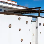 Dejablue. Villa Rural Junto Al Mar Y La Montana