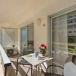 Kellys\' Apartment Las Camelias