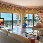 Villa Monte Leon