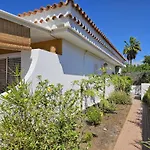 Las Nectarinas By Villagrancanaria