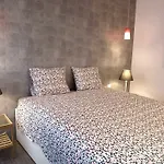Flatguest - Stylish City