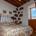 Casa Rural La Casa Baja