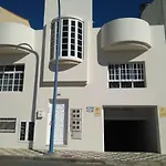 Toni\'s