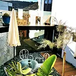 Circo Wave. Loft en el mar
