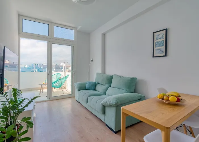 Homeforguest Bright Apartment With Terrace Near Las Canteras
