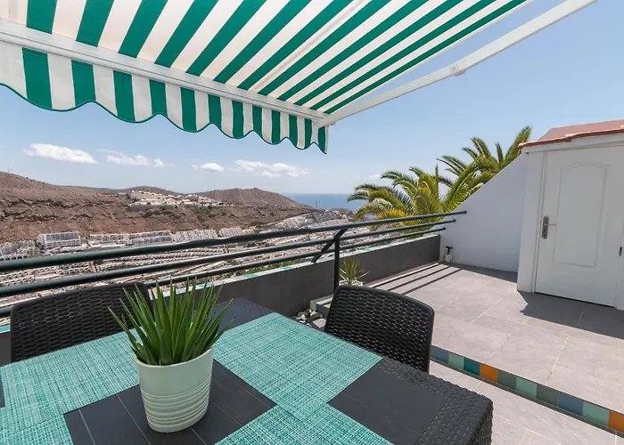 Hilltop Vista Apartment