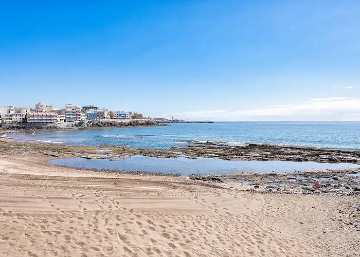 Renovated Apartment On Salinetas Beach.