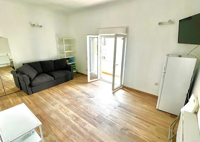 Great Apartment 300M From The Beach