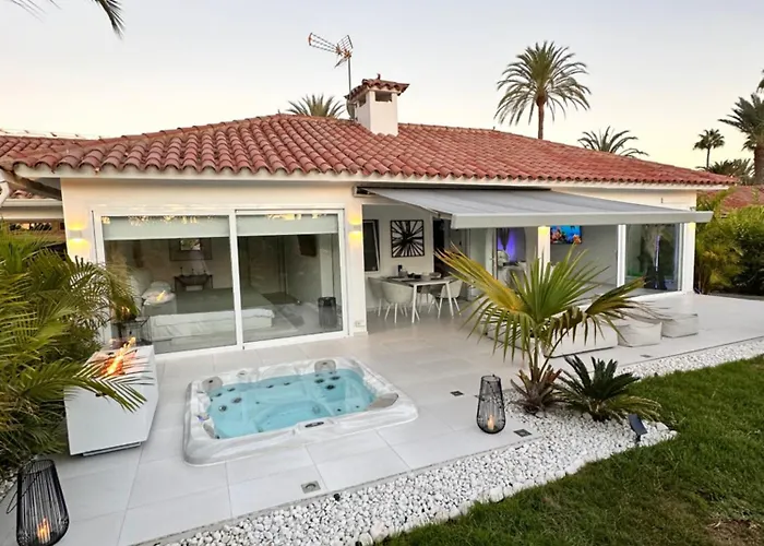 Sun Club P65 Premium Bungalow