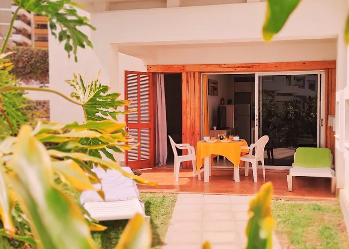 Aida 111 - Apartamento Con Vistas Al Jardin Y Cerca Del Mar