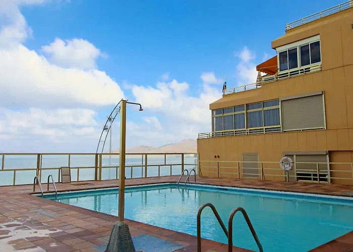 Apartamento Con Terraza Y Piscina En Las Canteras