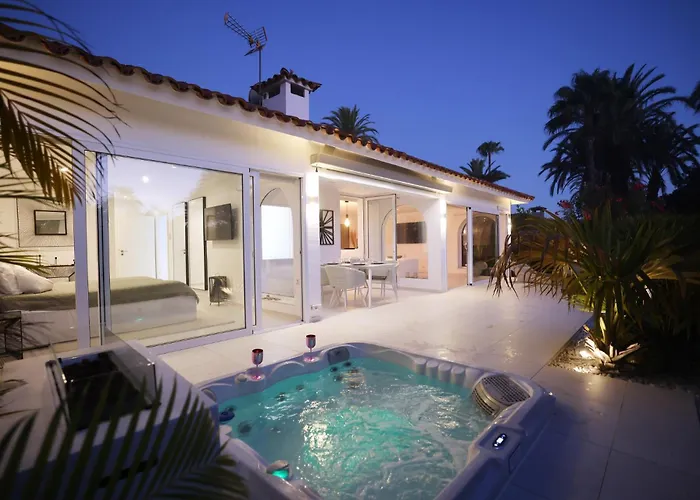 Sun Club P65 Premium Bungalow