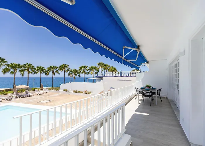 Apartamento Con Terraza Con Vistas Al Mar