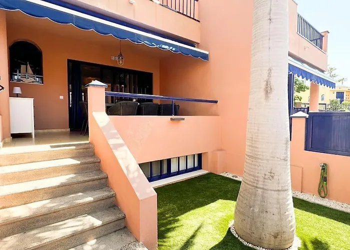 Surf House Meloneras