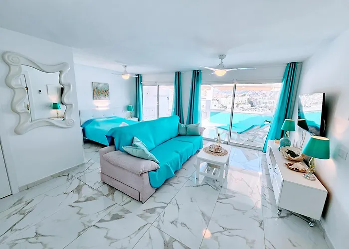 Blue Sky Apartment