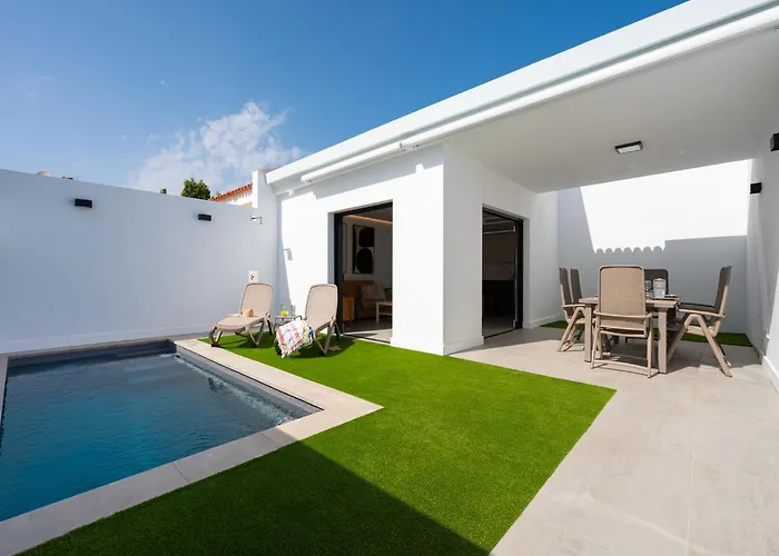 Villa With Heated Pool In Gran Canaria