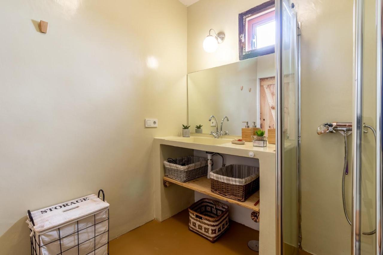 Flatguest Charming House + Pool + Terrace + Views