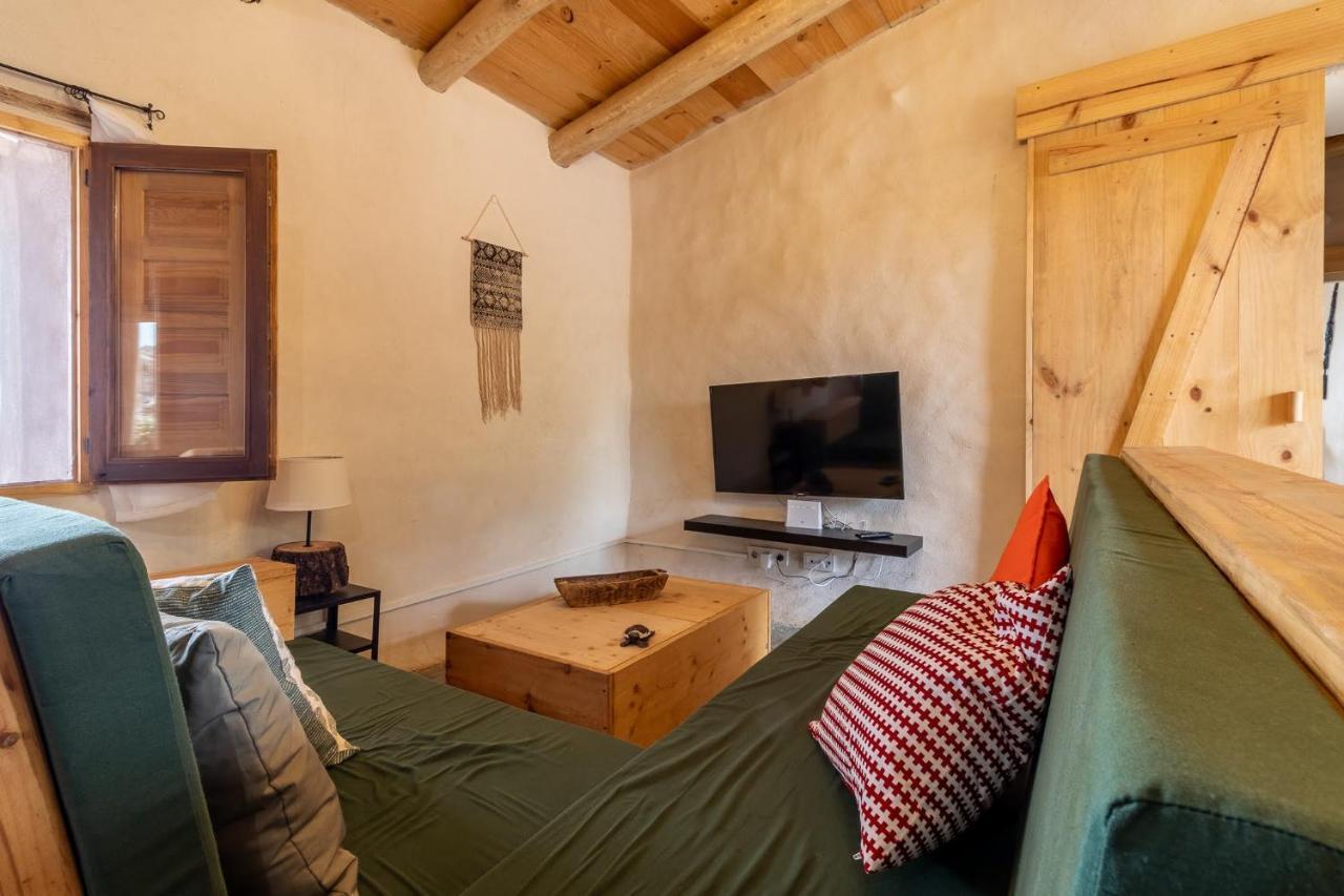 Casa vacanze Flatguest Charming House + Pool + Terrace + Views *