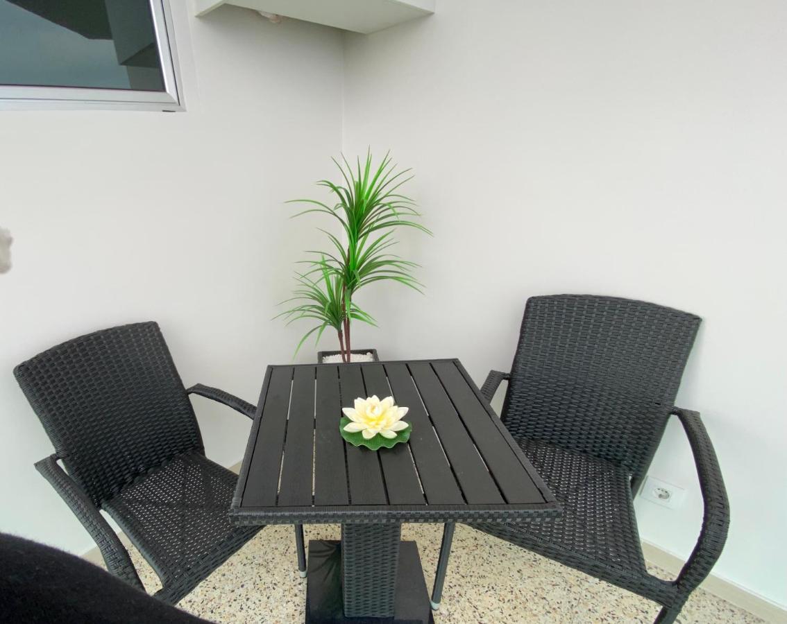 Hermoso Edificio Frente Al Mar Con Gran Terraza Y Hermosas Vistas Appartamento *