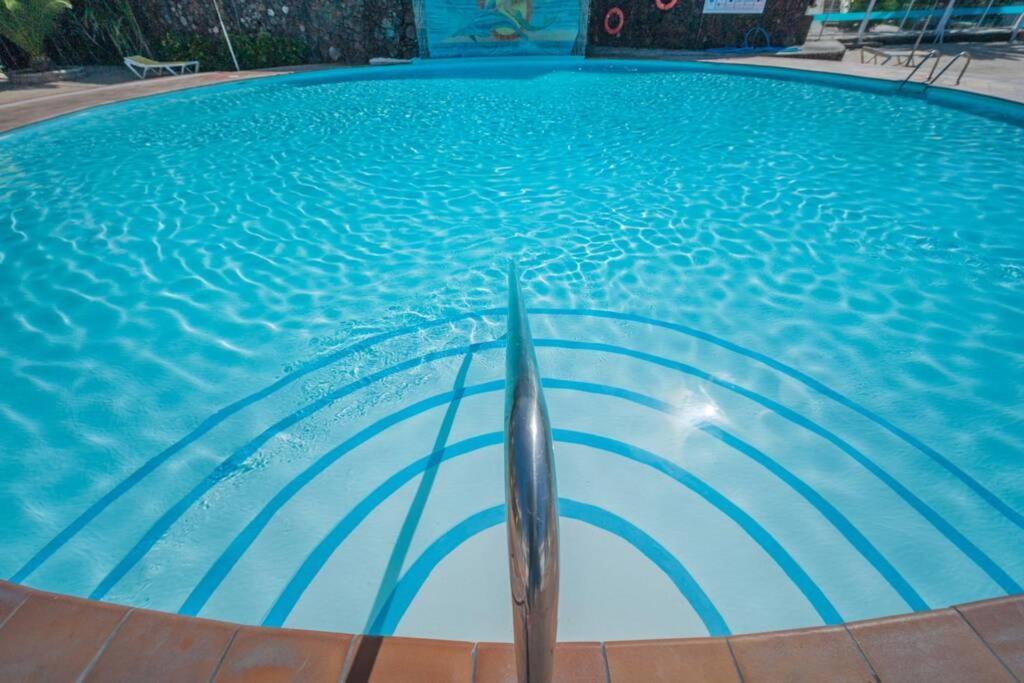 Appartamento Duplex Con Jardin Y Buenas Vistas